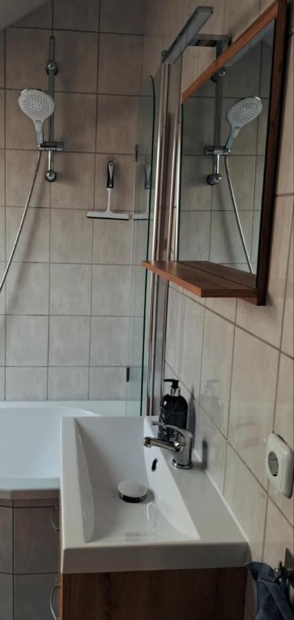 Stylische Altstadtwohnung - Netflix - Smart Tv - Schlafsofa Fuer 3 Personen Erfurt Extérieur photo
